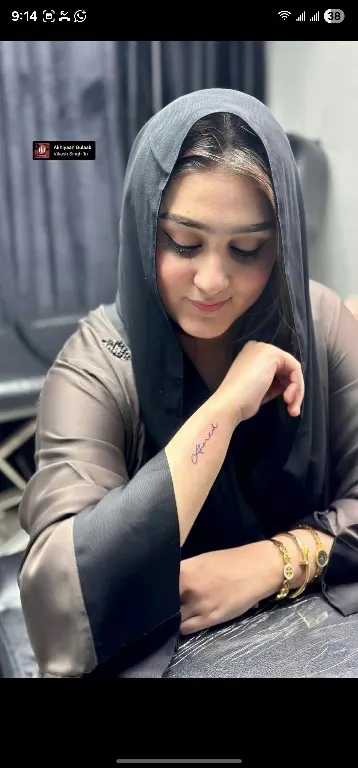 Syinger Tattoos fine line tattoo work